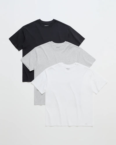 #monochrome - featured