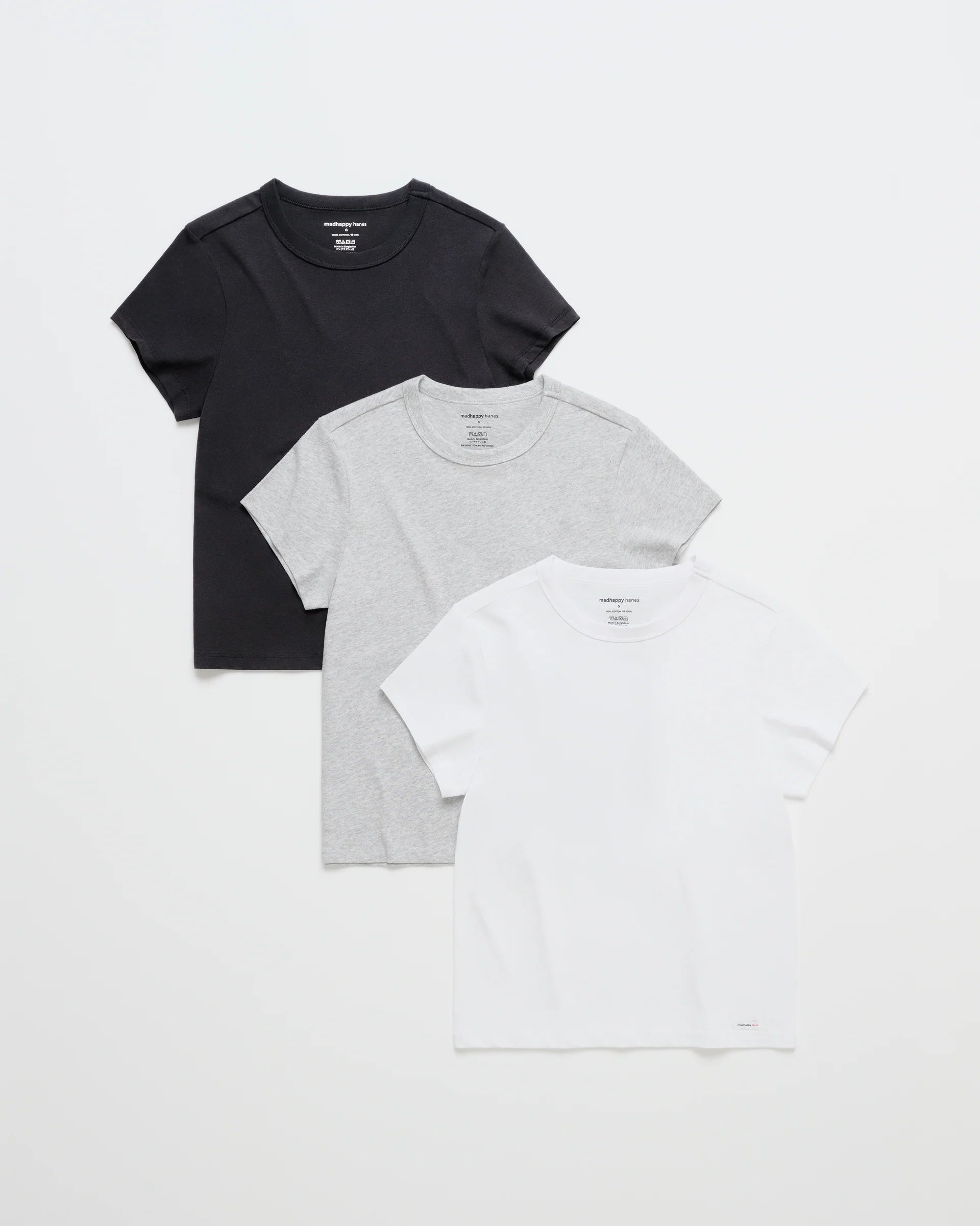 #monochrome - featured