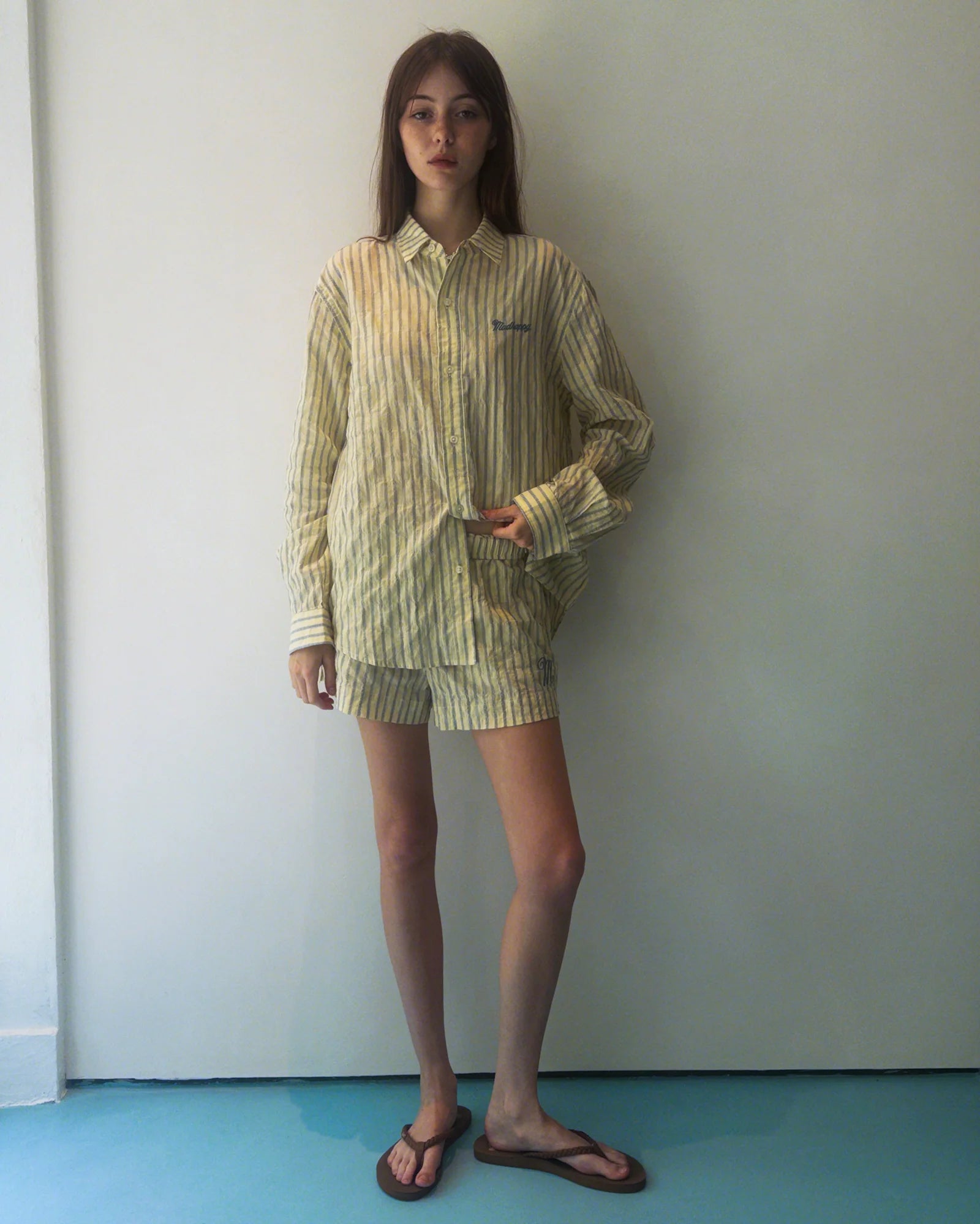 #yellow-stripe